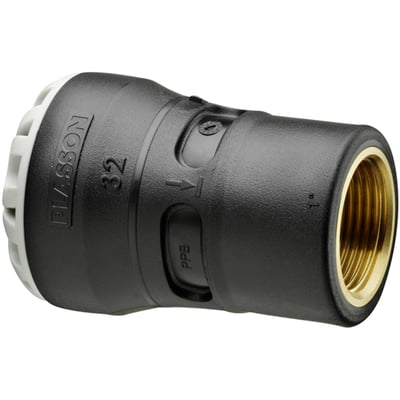 Plasson overgang med muffe i sort PP og messing, med 20mm rørstørrelse og 1/2" indvendigt gevind til PN16.