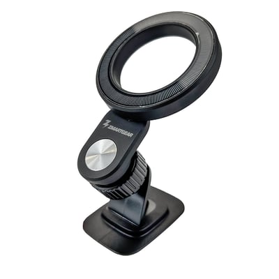 Zmartgear MagSafe mobilholder til instrumentbord, vist fra siden i en let vinklet position, der fremhæver justeringsmekanismen.
