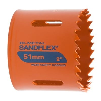 Bahco Sandflex bi-metal-hulsav på 54 mm med orange krop, savtænder og aflange udskæringer, set fra siden.