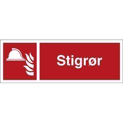 Brandskilt med hvidt symbol af en hjelm og flammer på rød baggrund, samt hvid tekst 'Stigrør'.