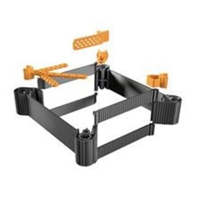 Weidmüller UH20-RPI-EXT sort Raspberry Pi housing adskilt med orange dele spredt omkring.