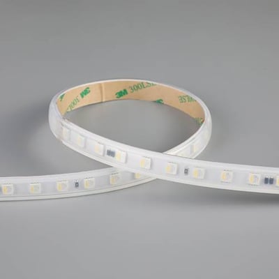 Ansell Lighting U-Cell LED bånd på 30 meter, 12,5mm bredt, med 48V og bagside med 3M tape. Båndet er af silikone med IP65-klassificering.