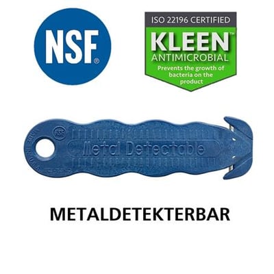 Klever NSF metaldetekterbar kniv i blå med "Metal Detectable" tekst, NSF og Kleen Antimicrobial logoer.