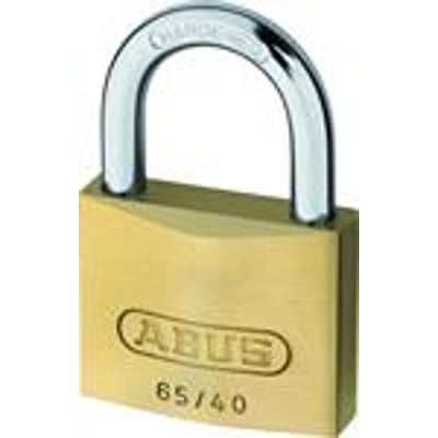 Abus hængelås model 65/30 i messing med poleret bøjle. Logo og modelnummer er tydeligt præget på låsens krop.