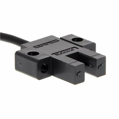 Omron EE-SX670-WR fotomikrosensor med sort plastikkabinet og et 1 meter kabel, fremstår som en slottetype sensor.