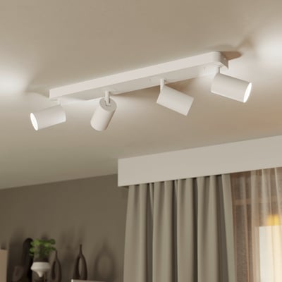 EGLO Telimbela-Z Spot RGB monteret på et hvidt loft, med fire justerbare hvide lamper i et moderne design.