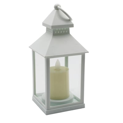 Hvid firkantet LED lanterne med flammeeffekt og batteri, vist isoleret på hvid baggrund.