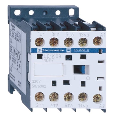 Sidebillede af Schneider Electric TeSys K kontaktor LC1K0910P7 med mærket "Telemecanique SQUARE D" og 230V AC spole.