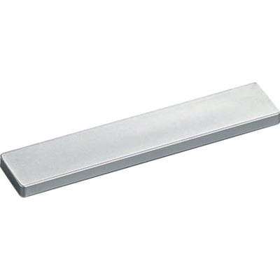 Geberit Group magnetholder i børstet aluminium, 100x20x5mm, med selvklæbende bagside for nem montering.