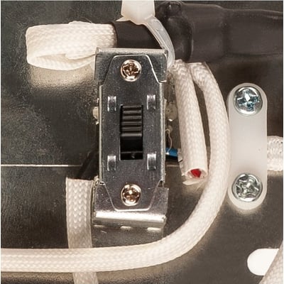 Bagside af SLV ONE 40 DALI væglampen, der viser den interne elektriske komponent med en vippekontakt.