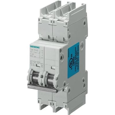 Grå Siemens SENTRON 5SJ4-automatsikring med to poler, C-kurve, 50 A, 240 V og blå mærkat på siden.