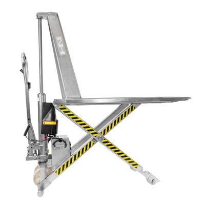 NH Handling SLXR1000E rustfri elektrisk højtløftende pallevogn med gafler løftet på saksemekanisme, set fra siden.