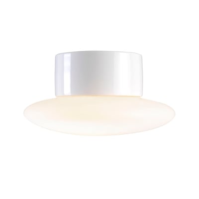 Hvid Ifö Electric Cairo GX53 loft- og væglampe med bred, opal kuppel og cylindrisk lampehus.