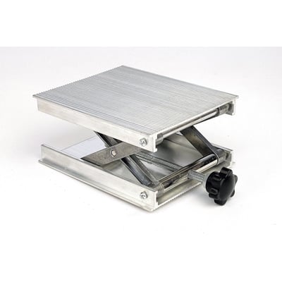 Hæveplade til linjelasere X360 X2, justerbar med fingerskrue, måler 90x100mm og har en højdejustering fra 24 til 80mm.