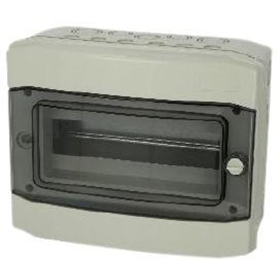 Fibox MCE65 gruppeafdækning i lysegrå termoplast med gennemsigtigt låg til 12 moduler og IP65 klassificering.