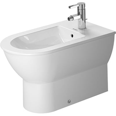 Duravit Darling New gulvbidet i hvid, med synligt hanehul i midten og en moderne krom vandhane monteret.