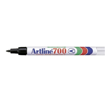 Artline 700 permanent marker i sort med rund spids og 0,7 mm stregtykkelse, fremstillet af polypropylen.