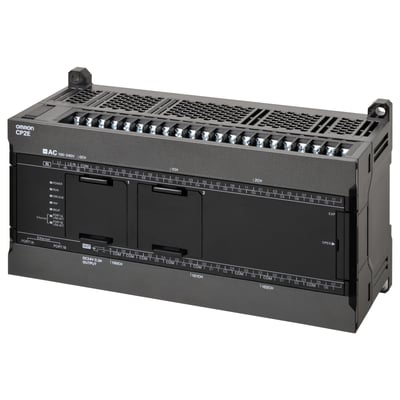 Omron CP2E-N40DT1-D PLC-controller fra en let vinklet position, der viser dens tilslutningsporte og LED-indikatorer.