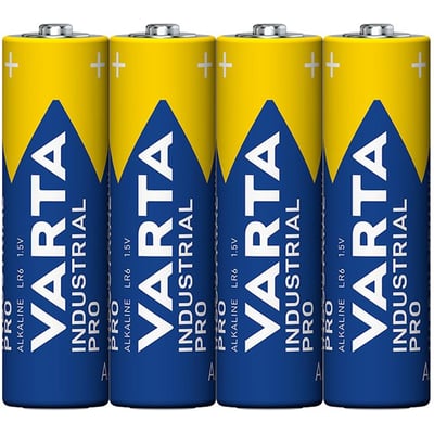 Nærbillede af fire Varta Industrial Pro AA LR6 1,5V alkaline batterier stående oprejst på hvid baggrund.