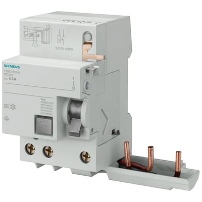 Siemens RC-enhed SENTRON 5SM2 til 3-polet automatsikringer med 40A mærkestrøm og 30mA følsomhed, viser testknap og tilslutninger.