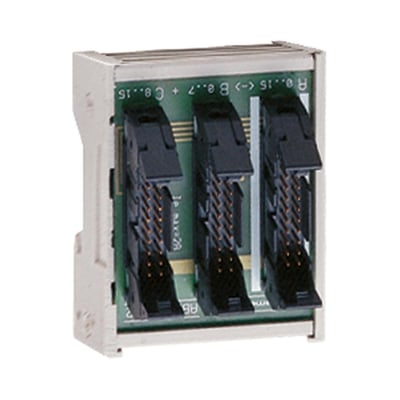 Schneider Electric Modicon ABE7 Telefast stik type HE20, model ABC6HE20F, med tre sorte stik på en grøn printplade.