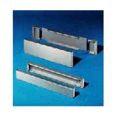 Rittal frontblænde i rustfrit stål med matslebet overflade, 200 mm høj, vist med monteringsdele mod blå baggrund.