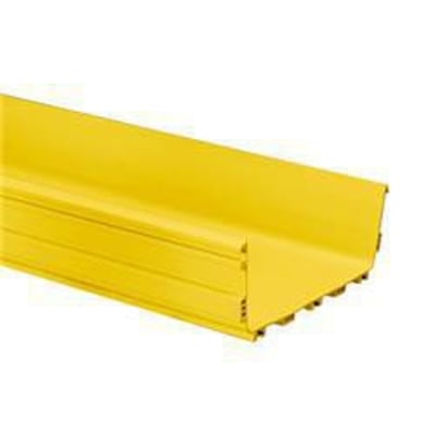 CommScope FiberGuide kanalbund i gul, 12x4" (300x100mm), model FGS-MSHS-F, vist i perspektiv med fokus på åbningen.