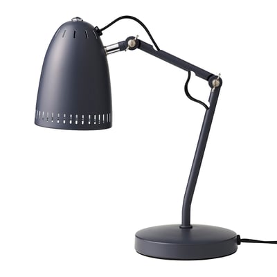 Mat sort Superliving Dynamo 345 bordlampe isoleret på hvid baggrund, fremviser dens fulde design med justerbar skærm og arm.