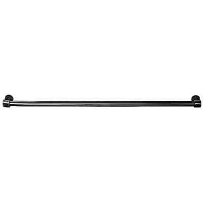 Nærbillede af Vola håndklædestang i børstet krom, viser den elegante finish og minimalistiske design med vægbeslag.