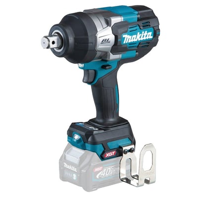 Makita 1800NM 40V slagnøgle med 3/4" værktøjsopsætning, vist med 40V XGT batteri monteret.