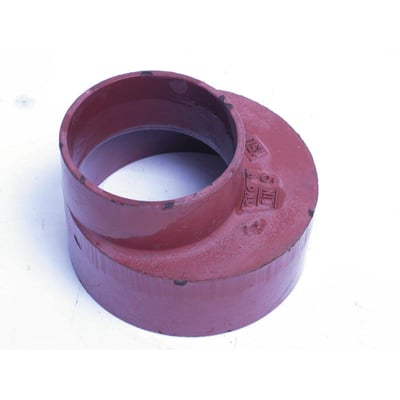 SML excentrisk reduktion i støbejern med indvendig epoxy coating til 150-100mm rør, vist på hvid baggrund.