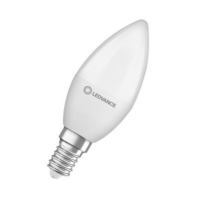 Ledvance LED Comfort kertepære, mat finish, med E14 fatning og en effekt på 4,9W, vist på hvid baggrund.