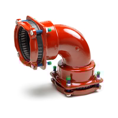 Georg Fischer MULTI/JOINT bøjning 90 grader i duktilt støbejern med rød RESICOAT® epoxybelægning og EPDM-pakning, dimension 84-105 mm.