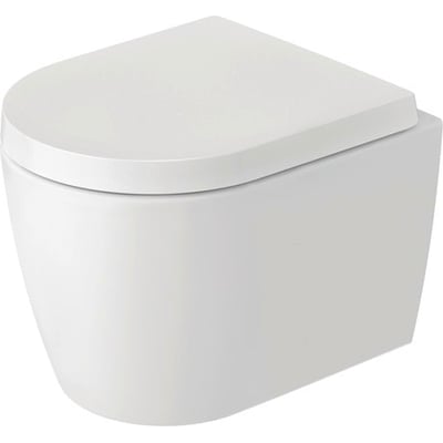 Hvidt Duravit ME by Starck væghængt toilet med låg, kompakt form og afrundet front, set skråt forfra.