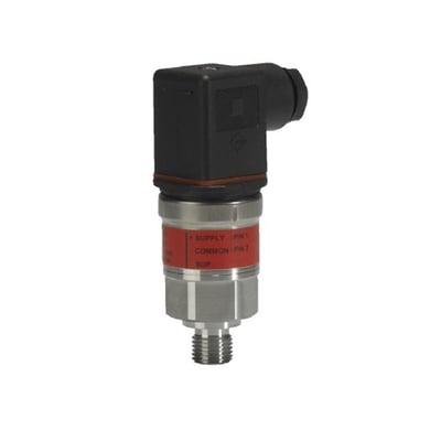 Bagside af Danfoss MBS 3250 tryktransmitter, viser mærkning med forsyning og common pins på 0-2,5 bar model.