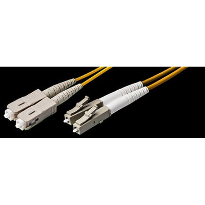 Orange 1 meter duplex fiberoptisk patchkabel med LC/PC og SC/PC konnektorer, vist mod sort baggrund.