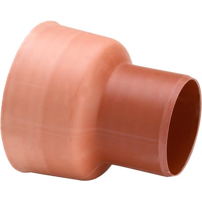 Uponor PP-overgang 160 mm til beton- og lerspidser, vist isoleret med sin karakteristiske rødbrune farve og glatte overflade.