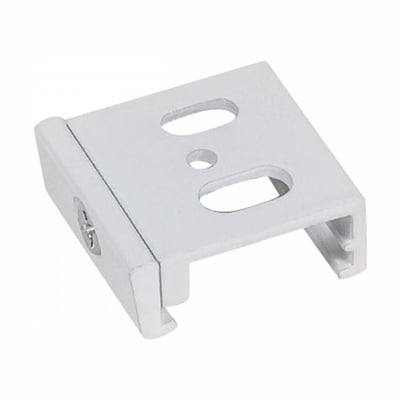 Hvid installationsklips fra SpectrumLED til 3-fasede skinner, set skråt med aflange monteringshuller.