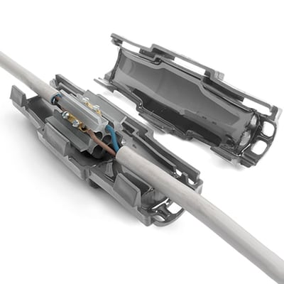 Hensel Raytech samledåse med gel åben, viser kabeltilslutning og 5x2,5-10 mm² terminaler.