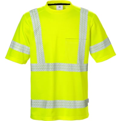 Detalje af Kansas Fristad HiVis t-shirt, gul, kl. 3, med synlig brystlomme og reflekterende striber på siden.