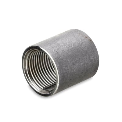 Rustfri stålmuffe til 2" rør med 40 bar trykklasse og indvendigt gevind, fremstillet i EN 1.4404 / 316L stål.