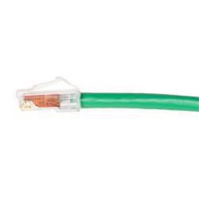 CommScope patchkabel K6 GS8E XL LSZH, grønt, 3,05 meter, med klar RJ45-stik der viser de orange ledere.