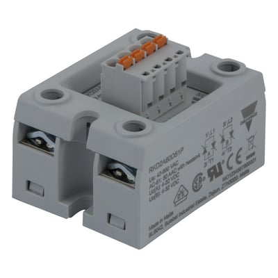 Carlo Gavazzi 2-polet solid state-relæ med udgang på 2x230 V/50 A, gråt kabinet og orange terminaler, set skråt fra oven.