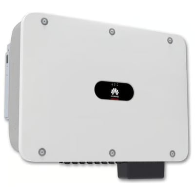 Huawei solcelleinverter SUN2000-30KTL-M3 med SPD I+II, set skråt forfra med hvidt kabinet og sort tilslutningsdel.