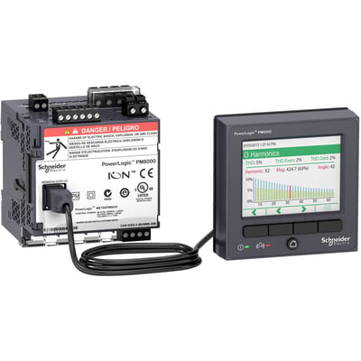 Schneider Electric PM8214 24VDC DIN skinne forsyning med eksternt display, der viser I3 harmoniske målinger.