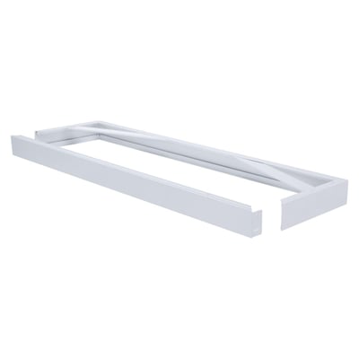 Hvid Philips RC159Z påbygningsramme PREF til paneler i størrelsen 30 x 120 x 7,7, set skråt ovenfra.