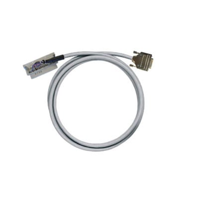 Weidmüller PLC-kabel til analoge signaler, 15-polet og 4 meter langt, vist oprullet med stikender.