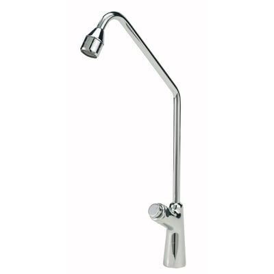 Cosmetal Jet G 65 envejs tappehane med et kort, buet tapperør i skinnende krom, perfekt til koldt eller tempereret vand.