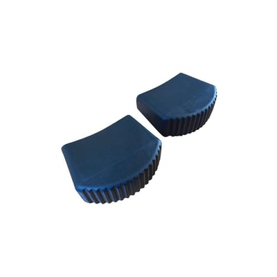 Sæt af to sorte gummisko til træstiger med 10-14 trin, der viser den ribbede bund for bedre greb.