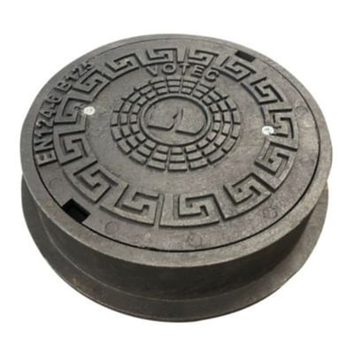 Votec fast brøndkarm i komposit med 315mm diameter og aflåseligt dæksel. Den er fremstillet af genbrugsplast og mærket EN124-6 B125.